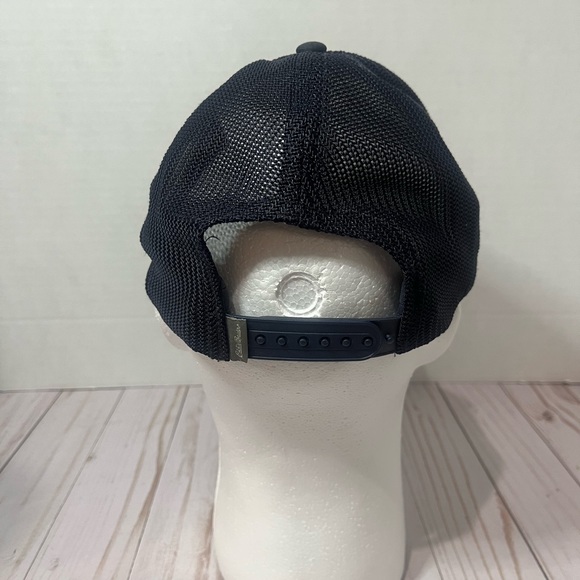 Eddie Bauer Snap Back Trucker Cap - Picture 4 of 9